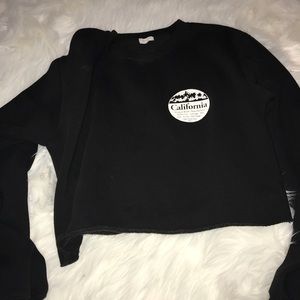Cropped crew neck